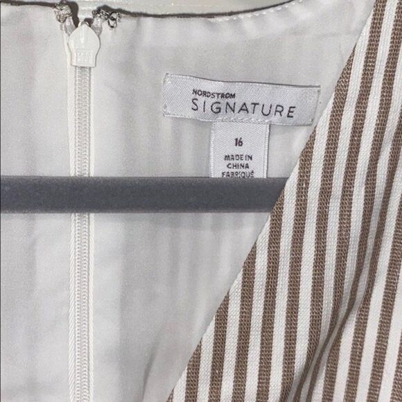 Nordstrom Signature Stripe Bottom Front Dress Womens Size 16 - Picture 11 of 14